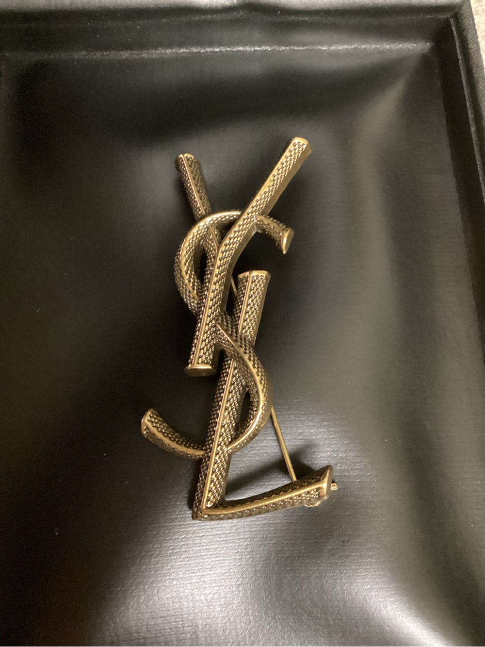 Yves Saint Laurent Textured Gold Logo Brooch - Picture 2 of 5